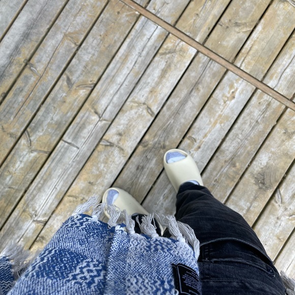 Meet your Posher, Leo - Picture 1 of 1